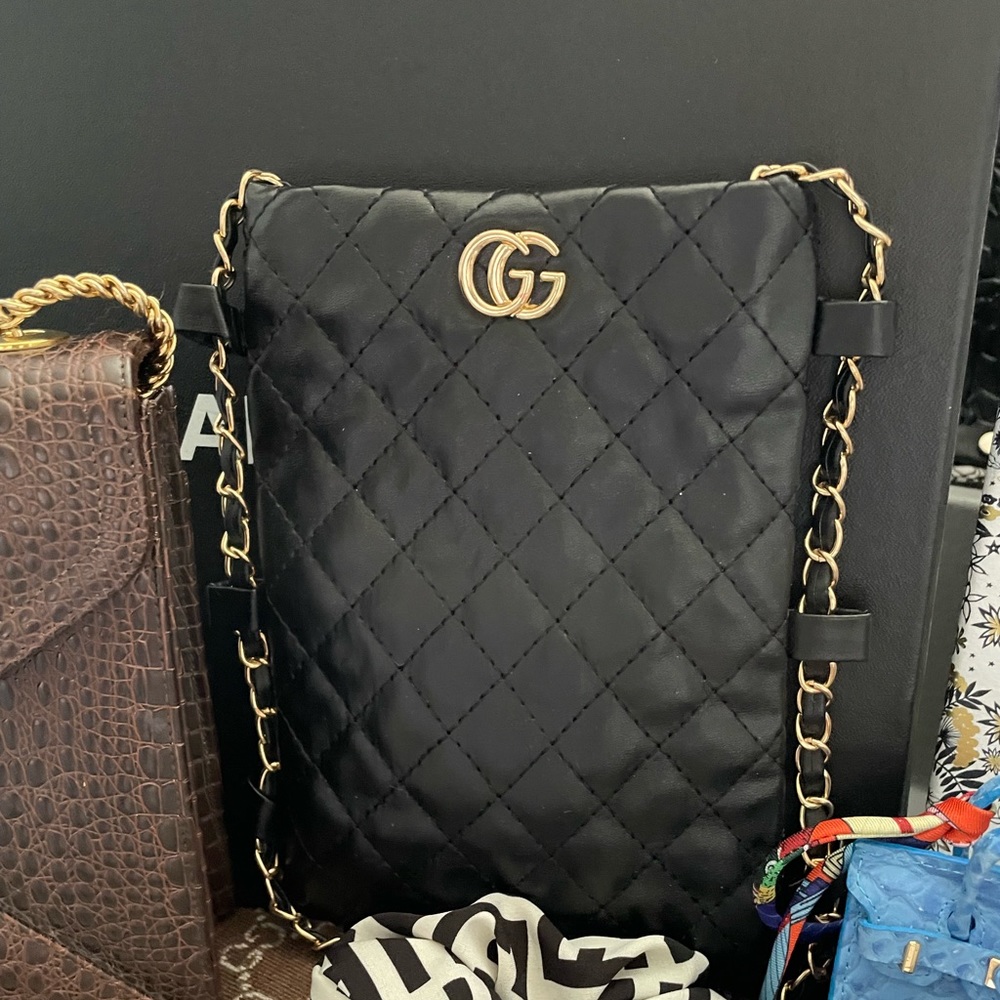 ✨Trendy Quilted Soft Leather Look Phone Crossbody Bag✨NEW W/dust bag - Picture 9 of 9